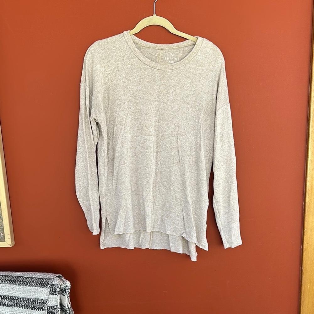 American Eagle Outfitters tan Relaxed Sweatshirt